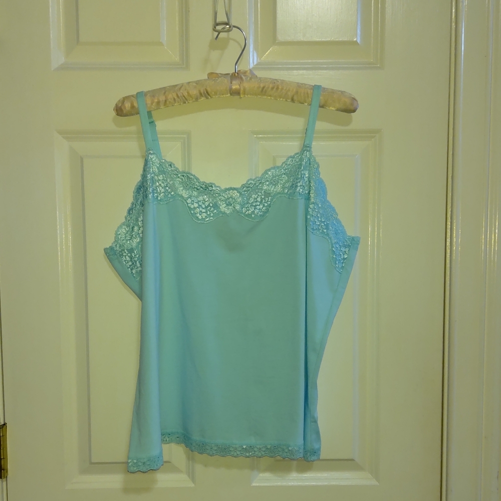 *New* Teal, lace tank top by Avenue in 18/20
